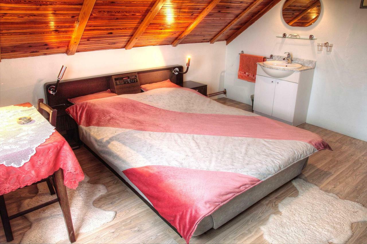 Apartman Maryla Ratkovica Exterior foto