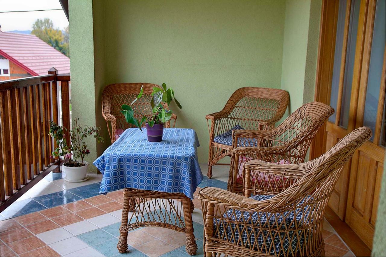 Apartman Maryla Ratkovica Exterior foto